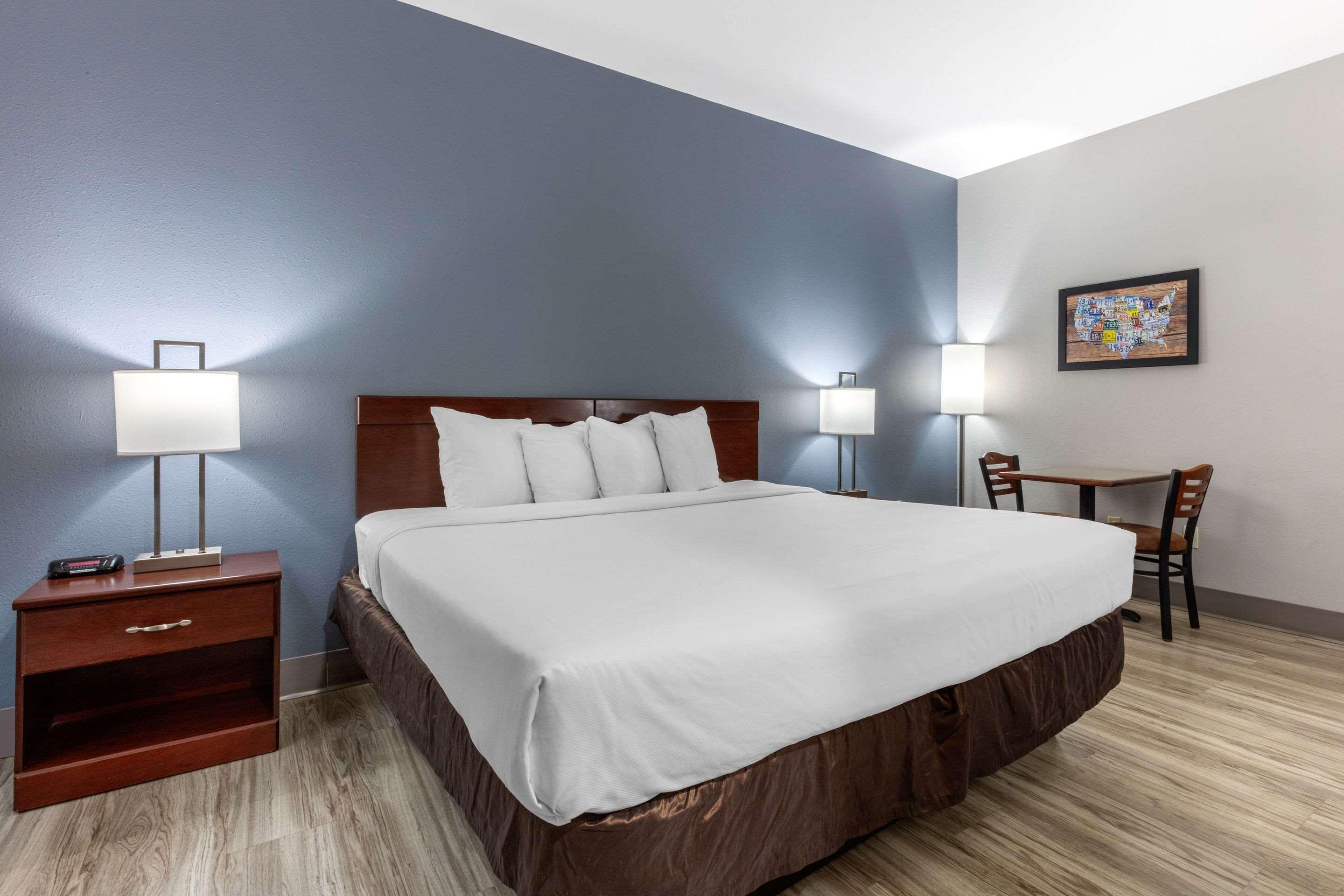 Demopolis Quality Inn & Suites מראה חיצוני תמונה