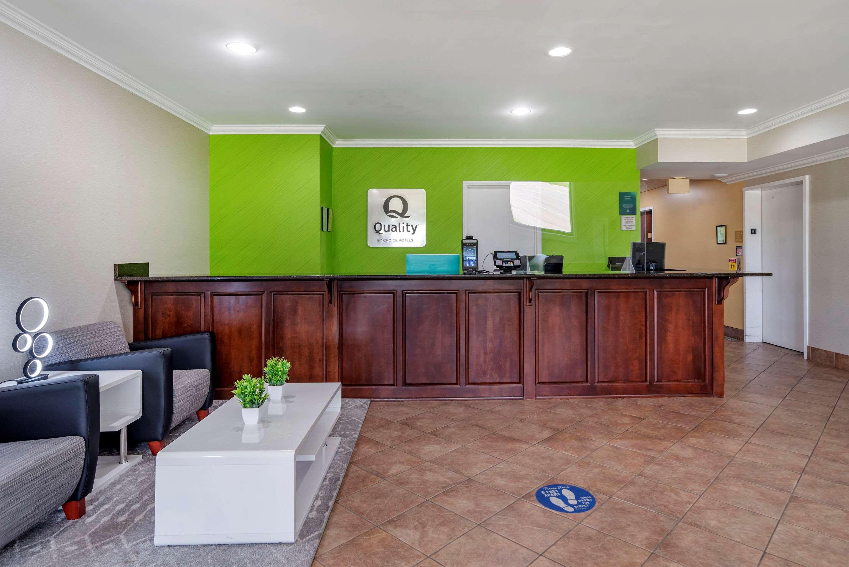 Demopolis Quality Inn & Suites מראה חיצוני תמונה